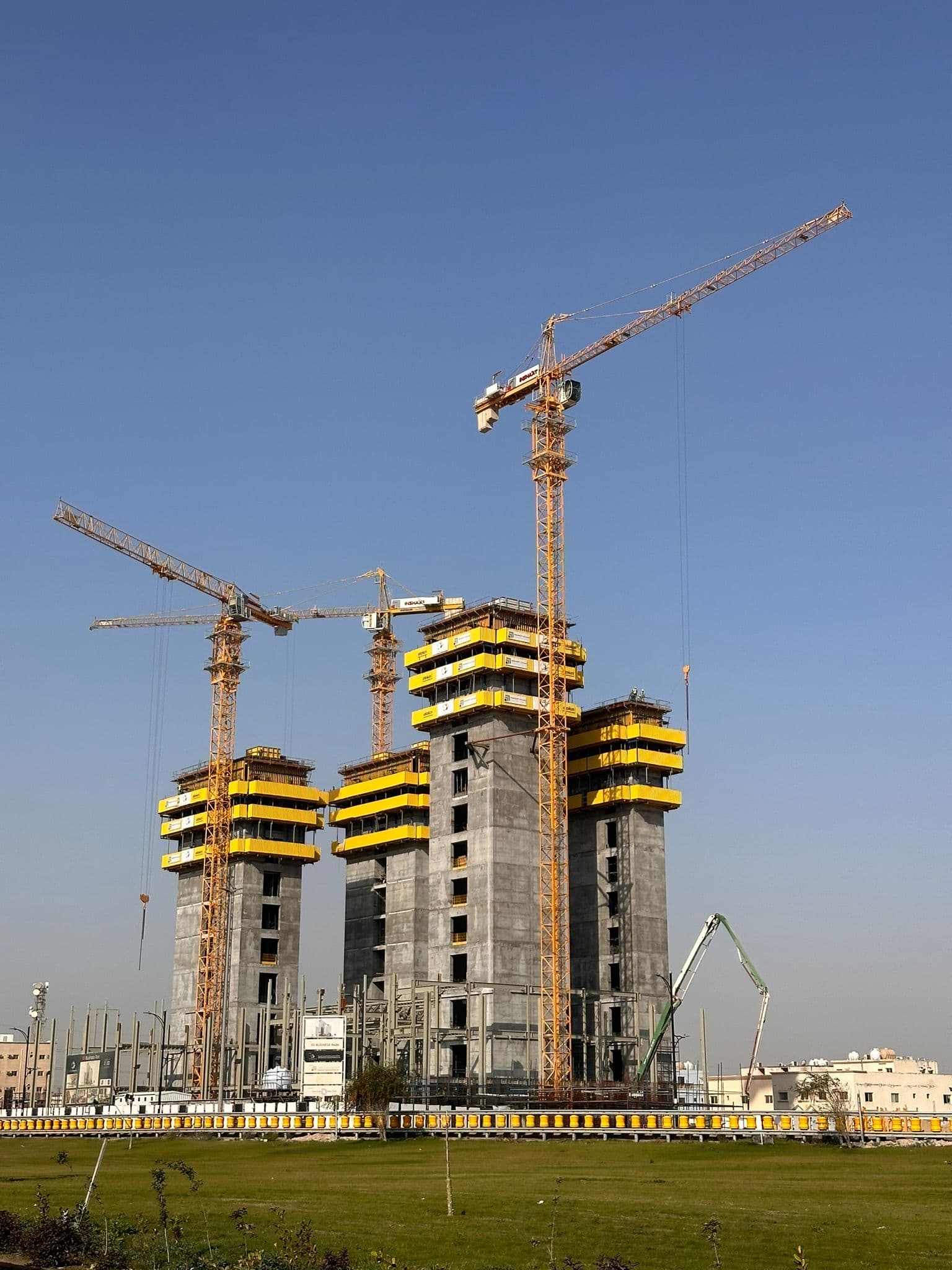 مجمع اعمال وفندق راديسون بلو - صورة 2